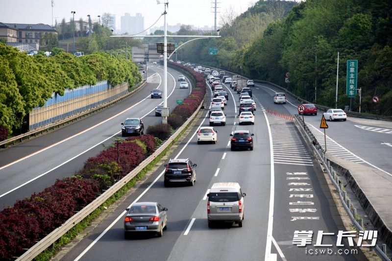 京港澳高速长沙段最新路况,京港澳高速长沙段最新路况查询，京港澳高速长沙段实时路况更新与查询