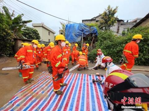 东方空难最新新闻，东方空难最新消息报道