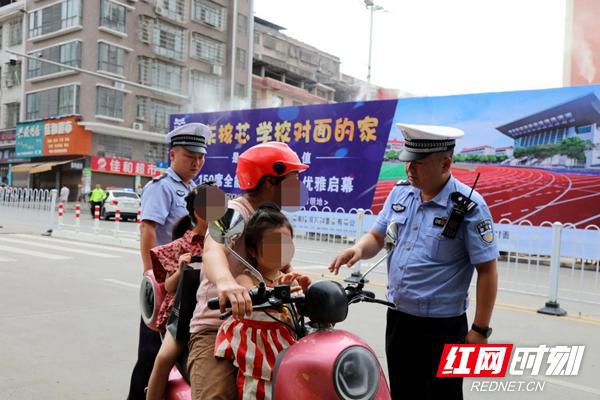 海珠最新交警新闻，强化交通管理，打造安全出行环境，海珠交警强化交通管理，打造安全出行环境